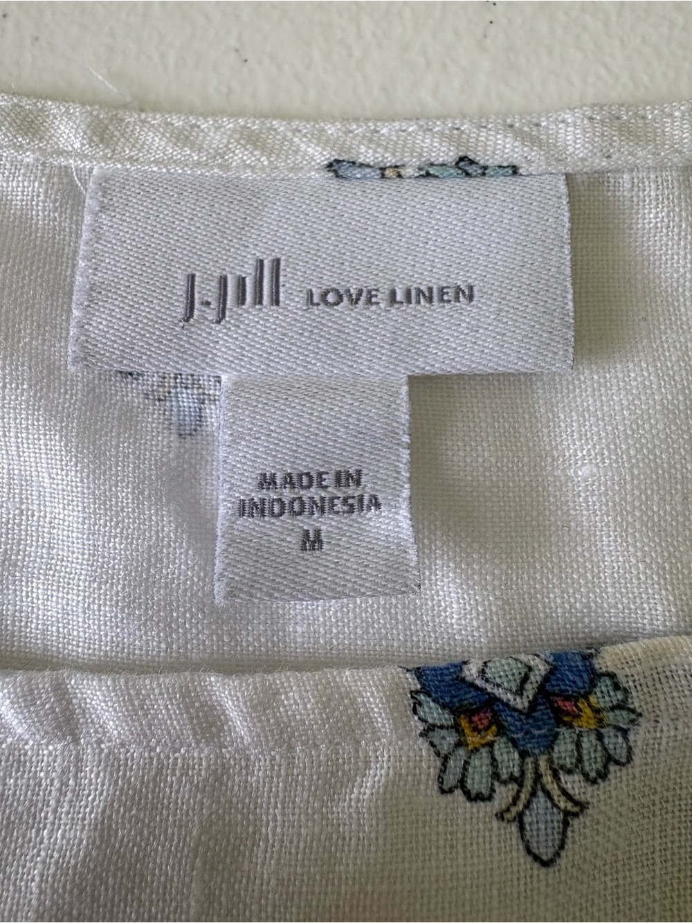 J. Jill Love Linen Size M Sleeveless Top with Blue Medallion Print Cruise Cool - Picture 2 of 11